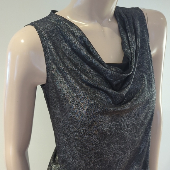 Asymmetrical Silver and Black Tank Top - Picture 3 of 11